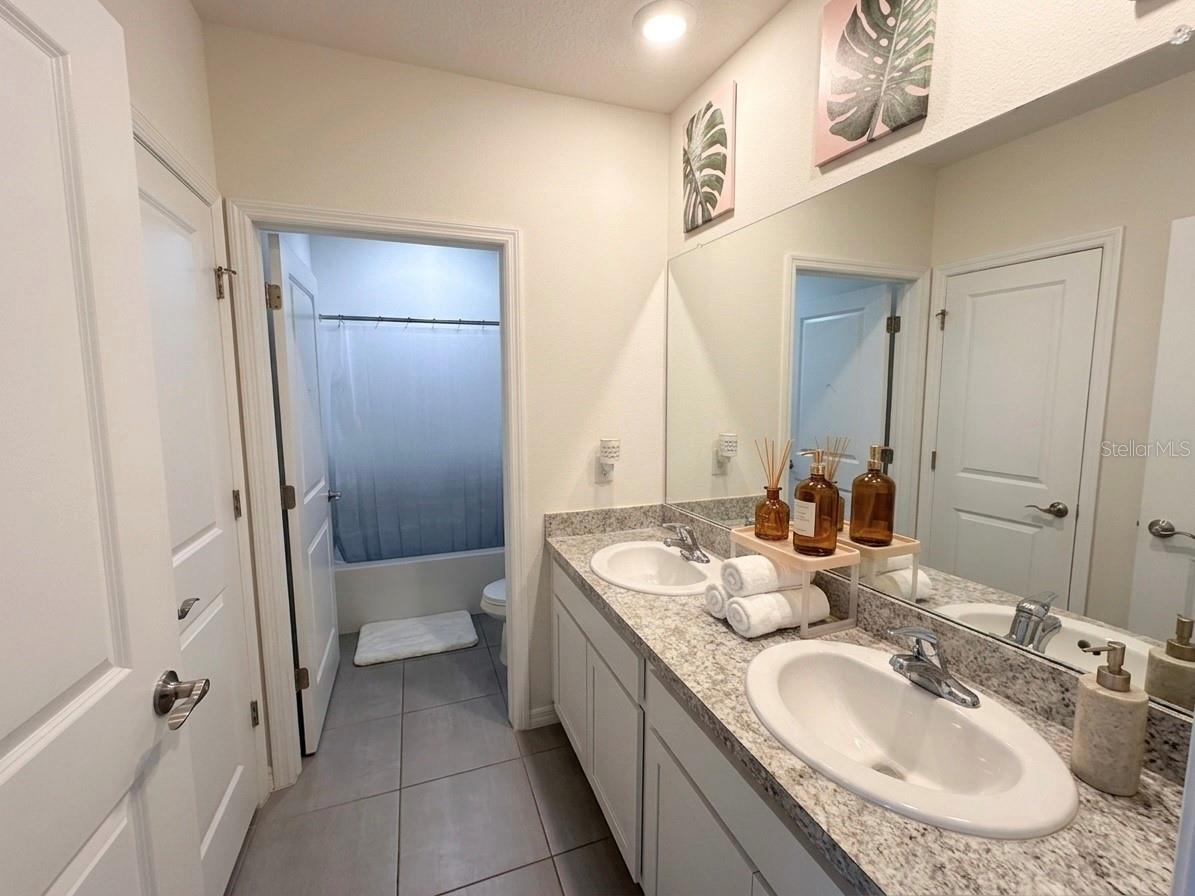 16910 OVAL RUM DR — photo 11