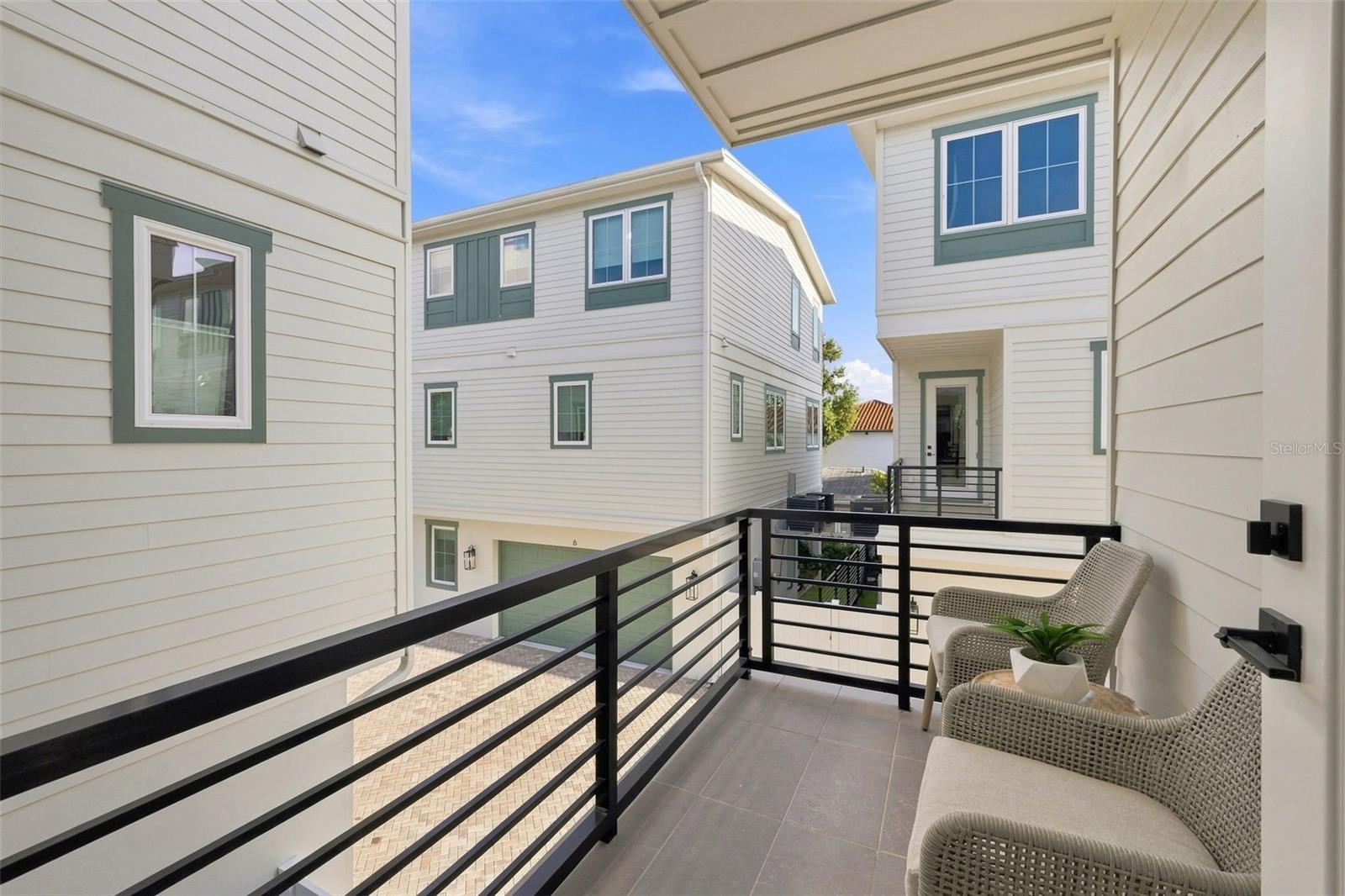 407 S ALBANY AVE #2 — photo 32