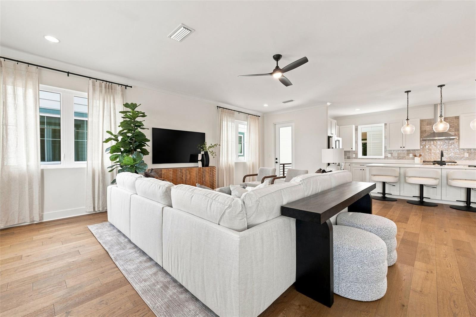 407 S ALBANY AVE #2 — photo 14