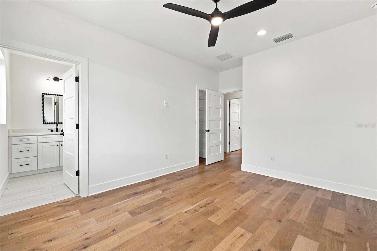 407 S ALBANY AVE #2 — photo 28