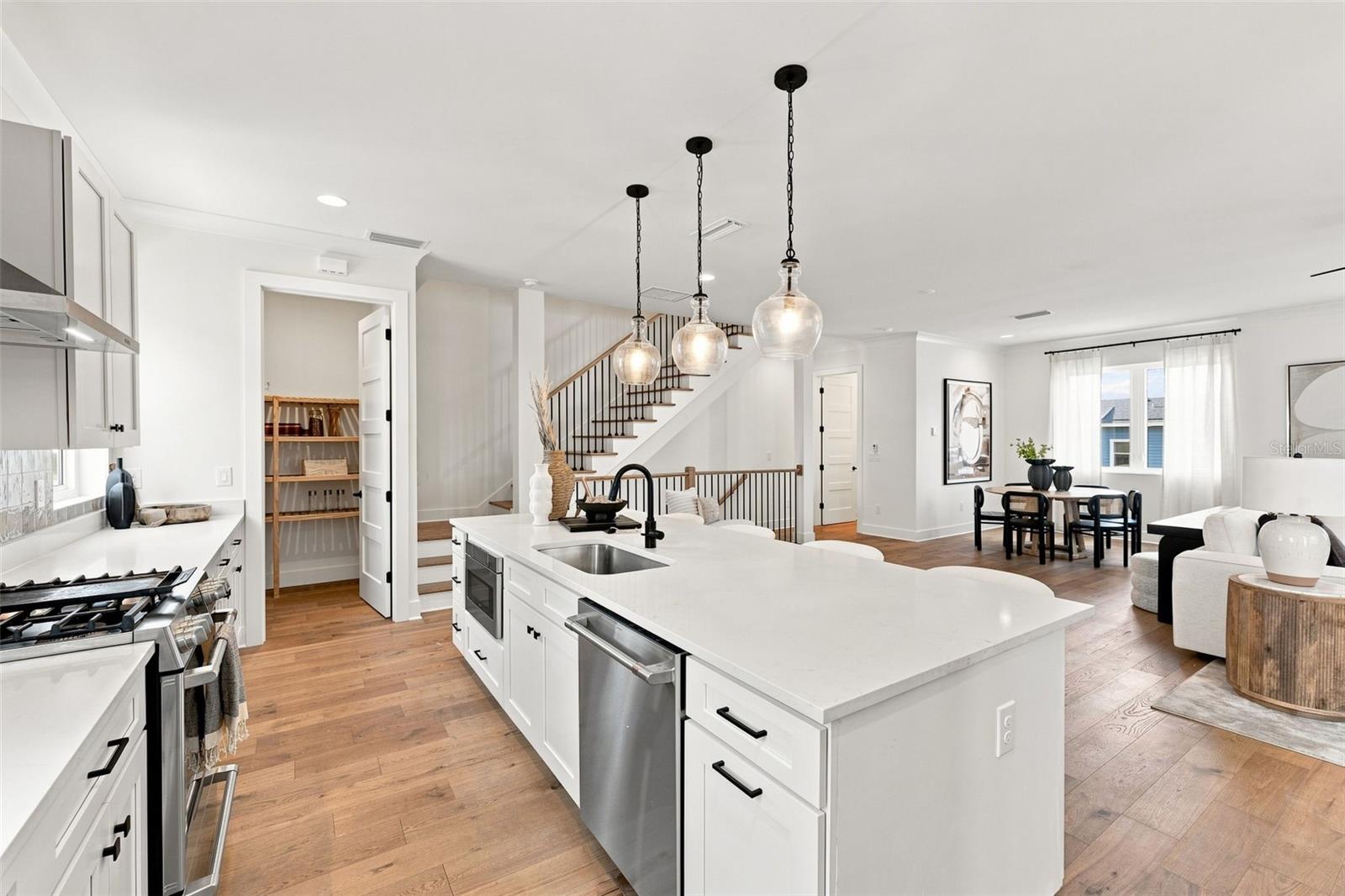 407 S ALBANY AVE #2 — photo 19