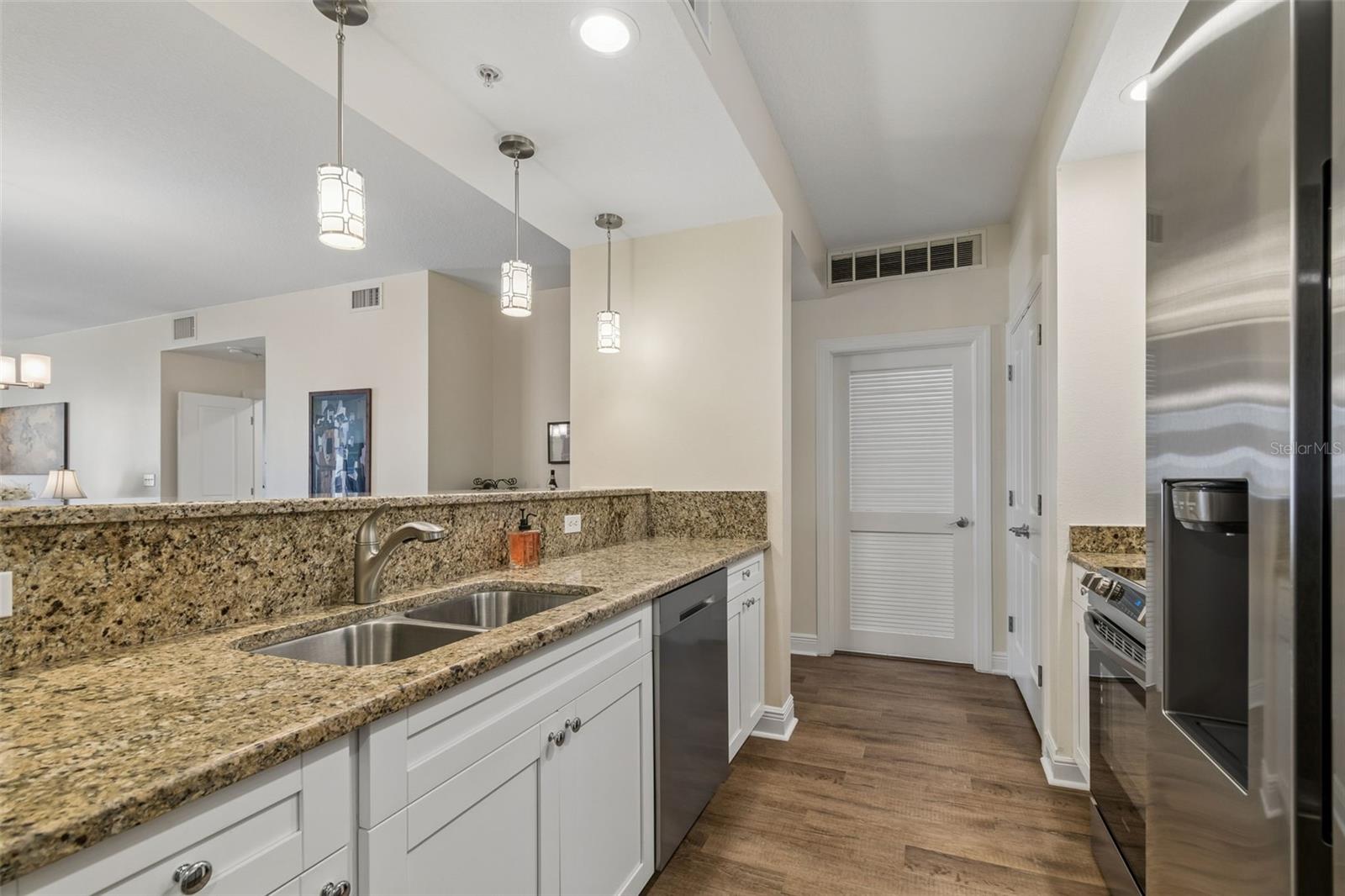 628 CLEVELAND ST #904 — photo 11