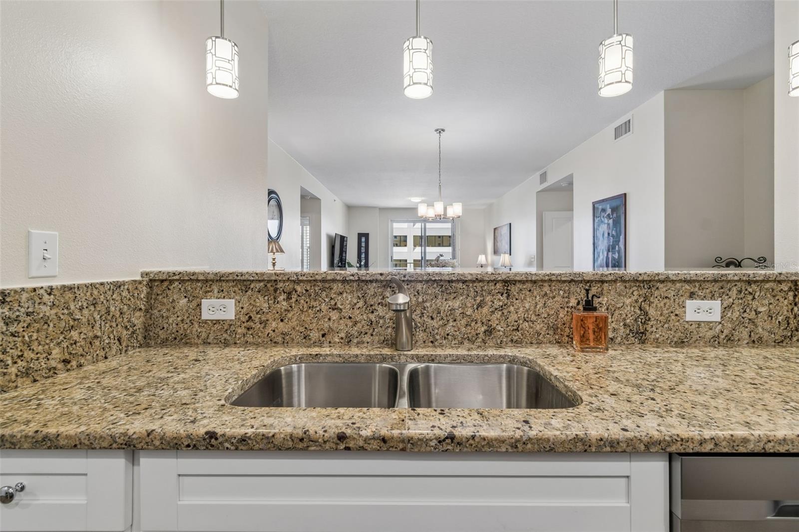628 CLEVELAND ST #904 — photo 10