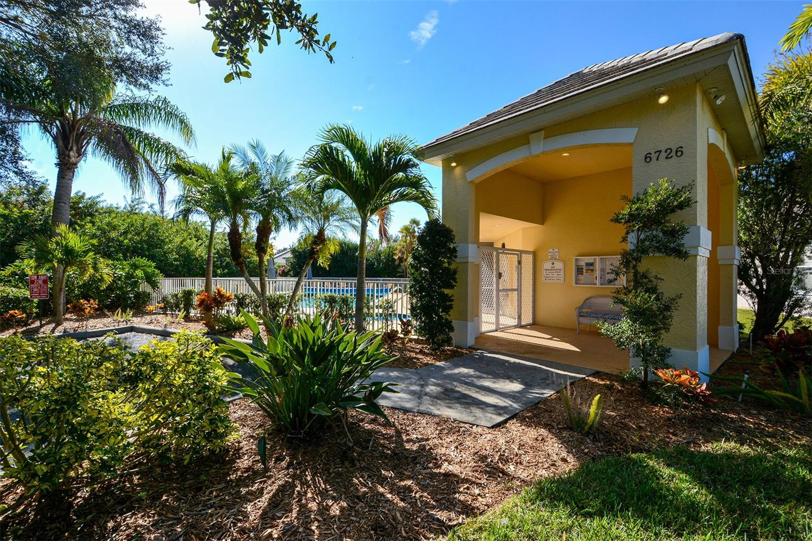 6716 SPRING MOSS PL — photo 37