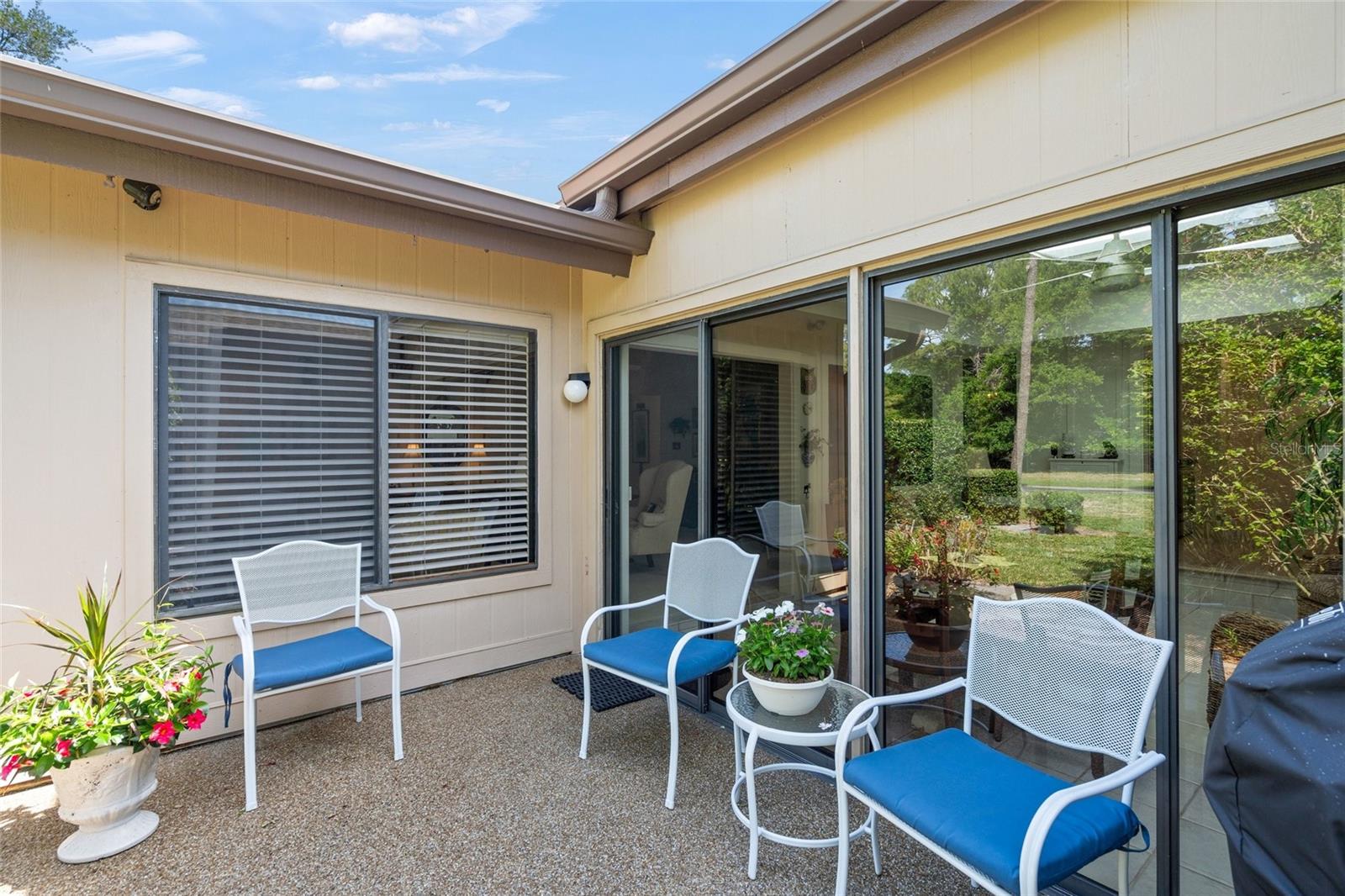4688 OAK HOLLOW DR #25 — photo 37