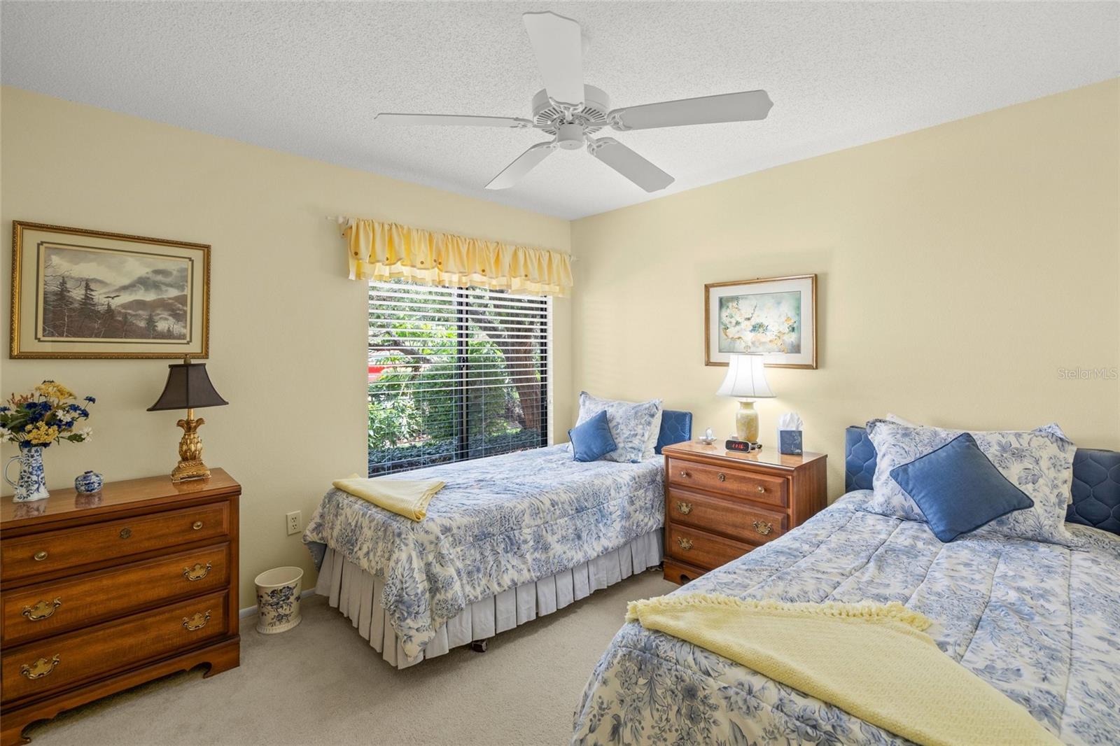 4688 OAK HOLLOW DR #25 — photo 29
