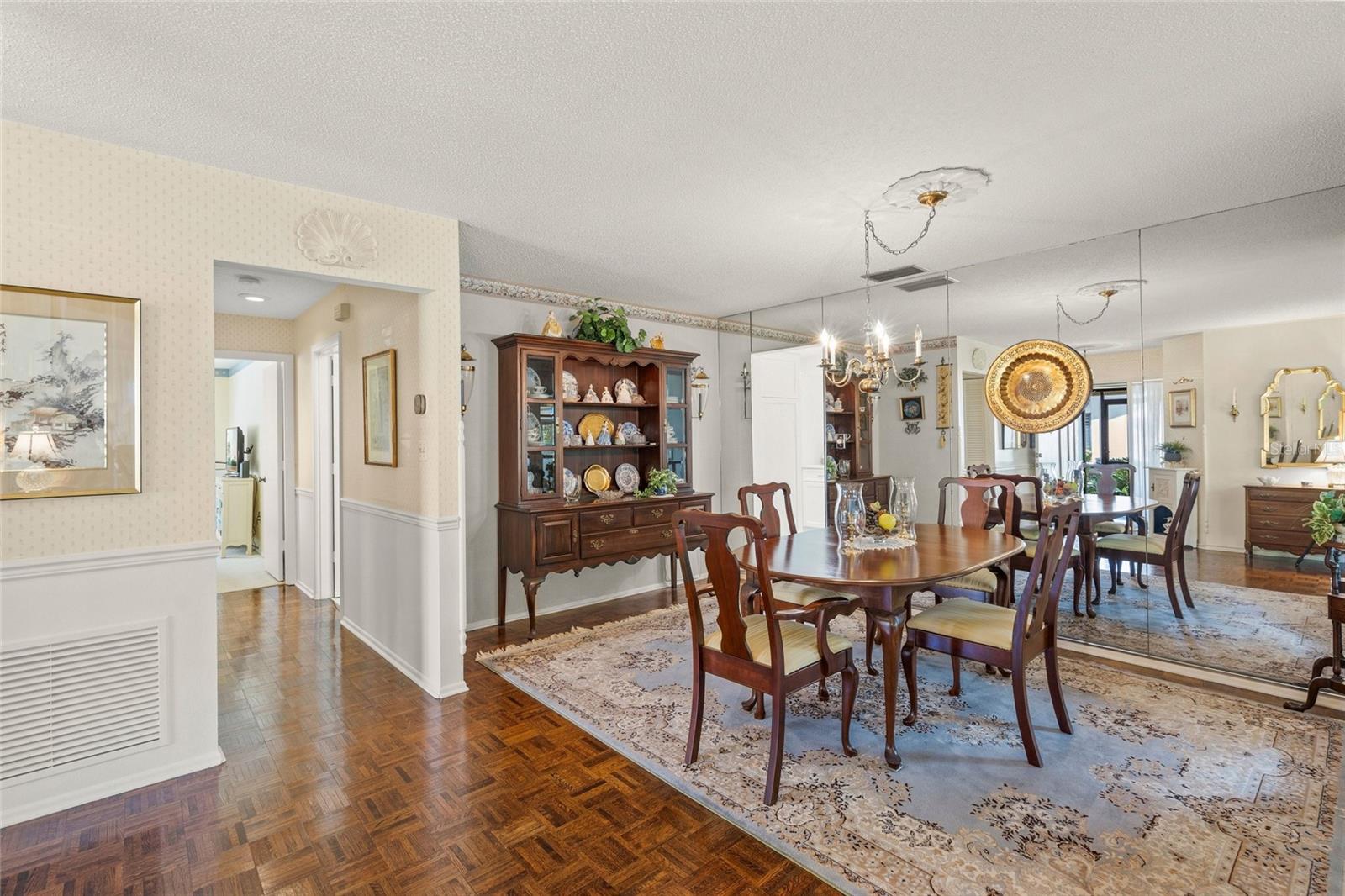 4688 OAK HOLLOW DR #25 — photo 5