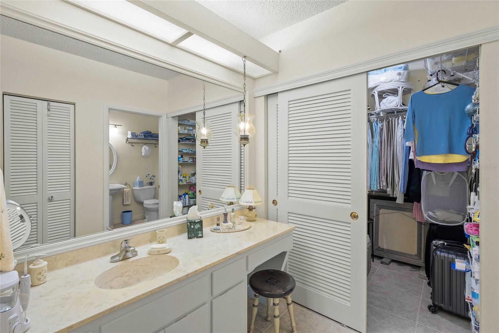 4688 OAK HOLLOW DR #25 — photo 27