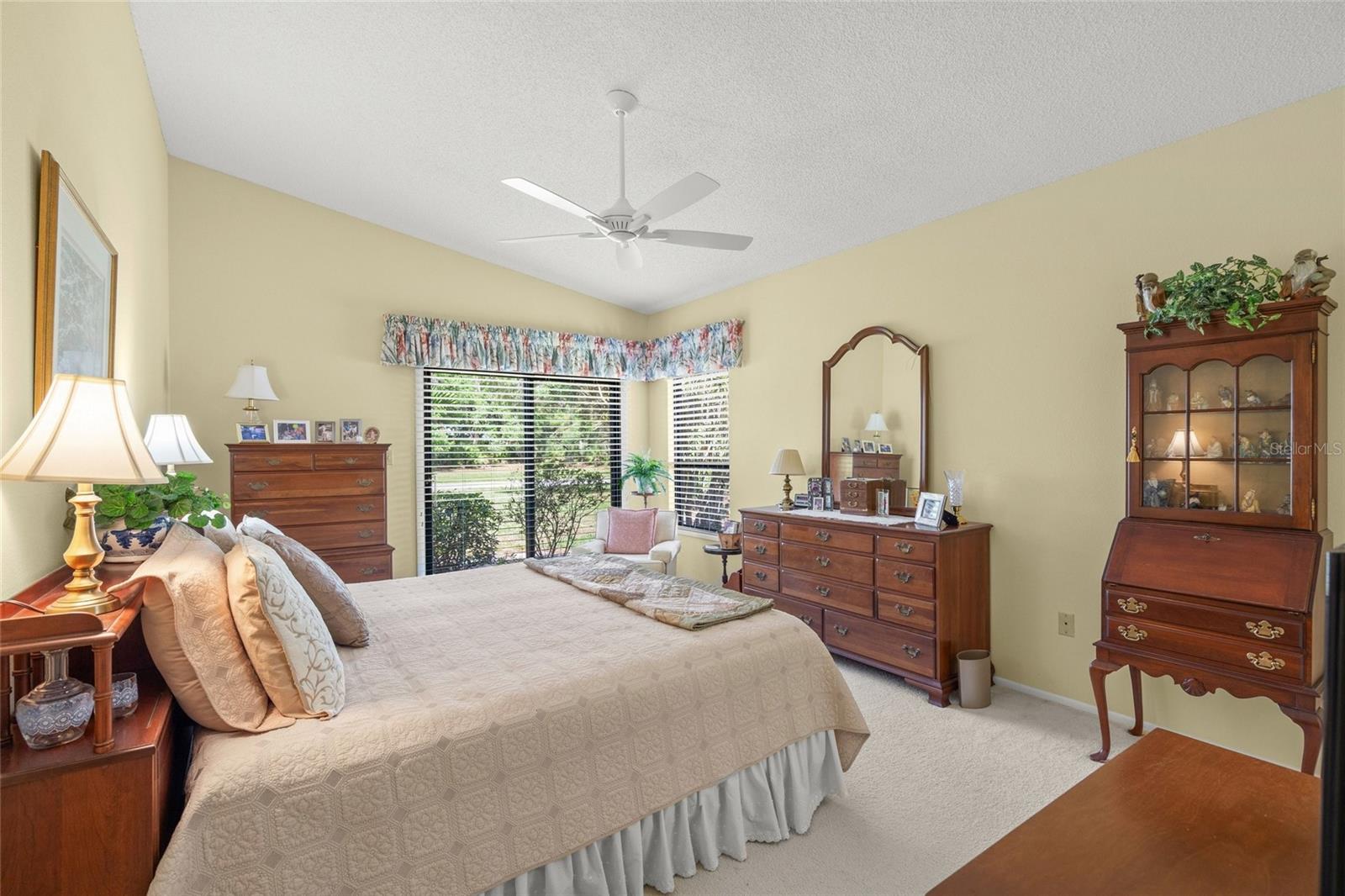 4688 OAK HOLLOW DR #25 — photo 24