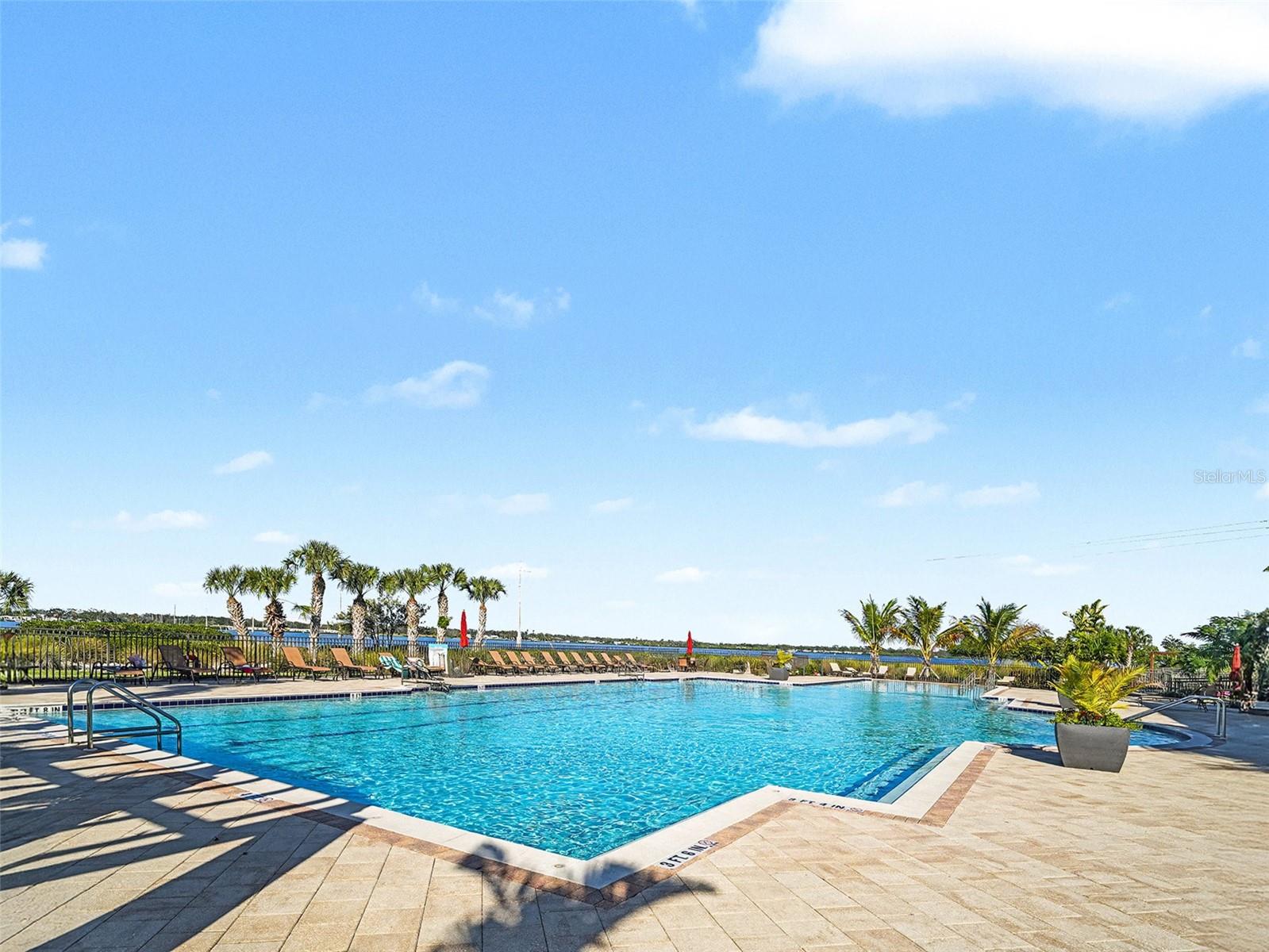 1018 OVERLOOK CT — photo 49