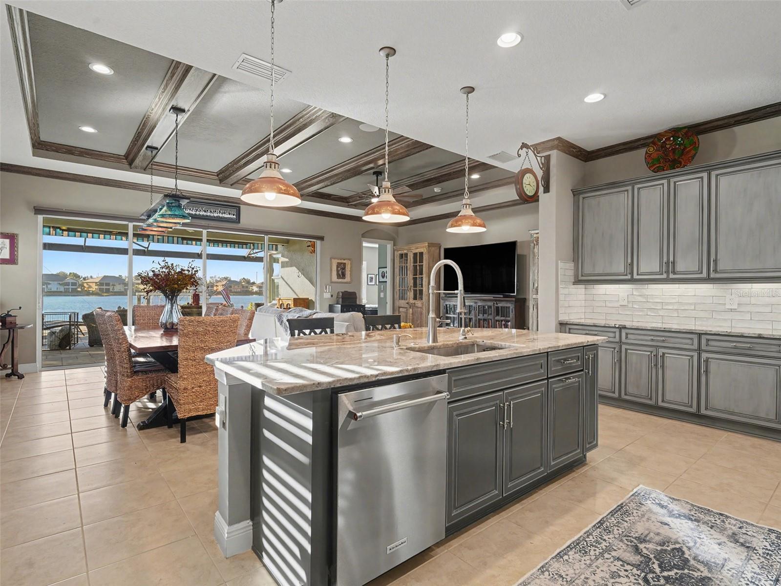 1018 OVERLOOK CT — photo 6
