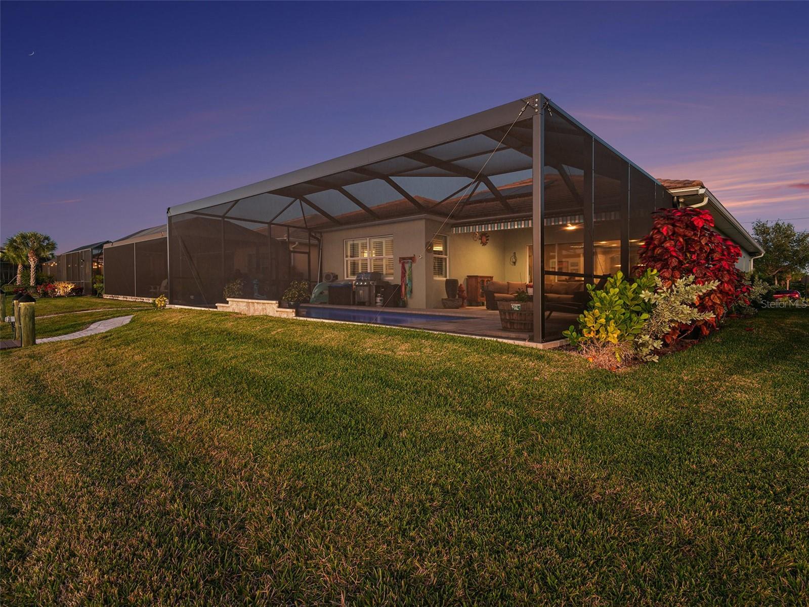 1018 OVERLOOK CT — photo 35