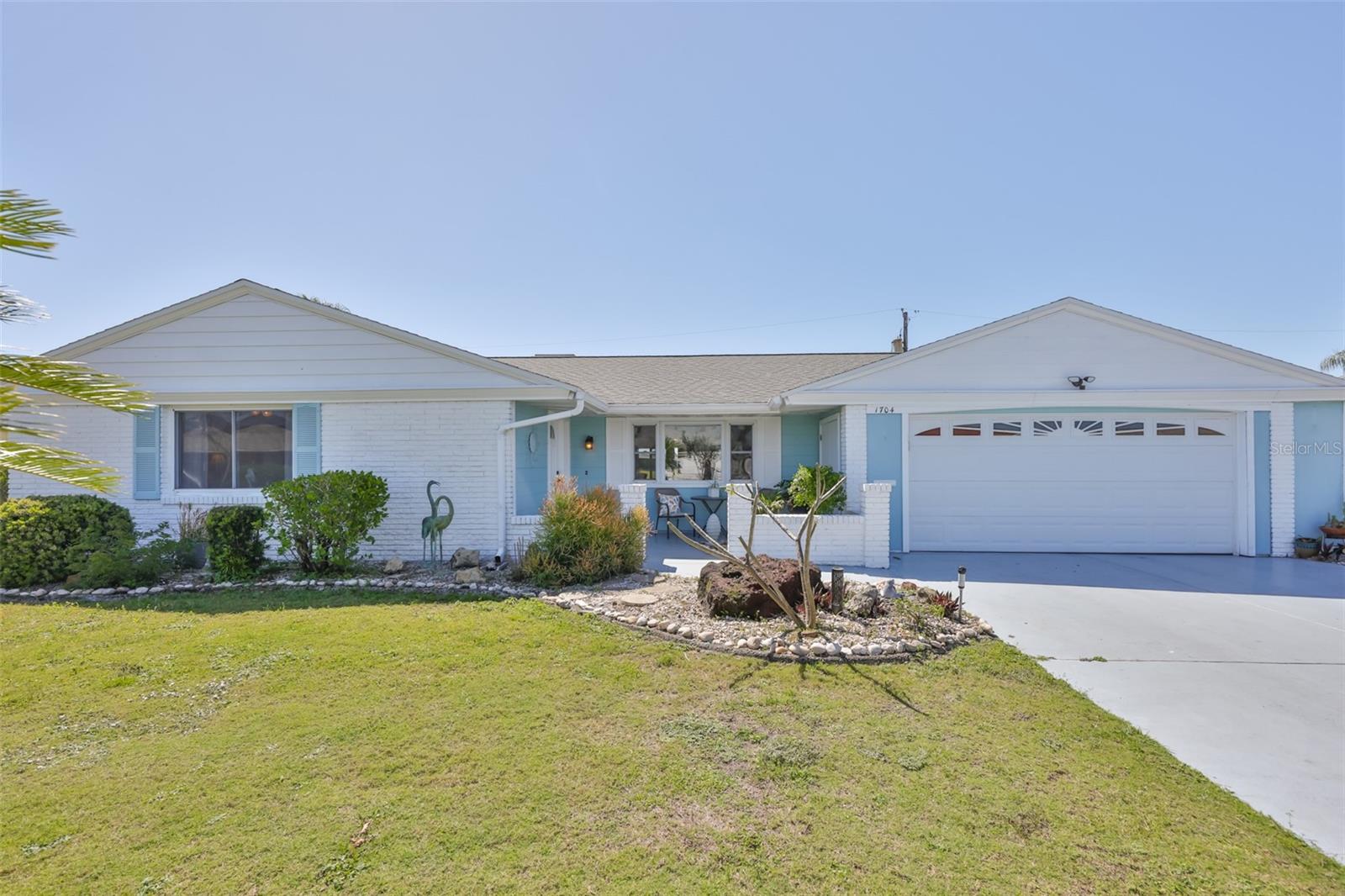 1704 DANBURY DR — photo 39