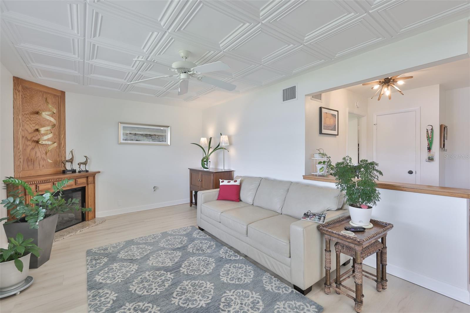 1704 DANBURY DR — photo 17