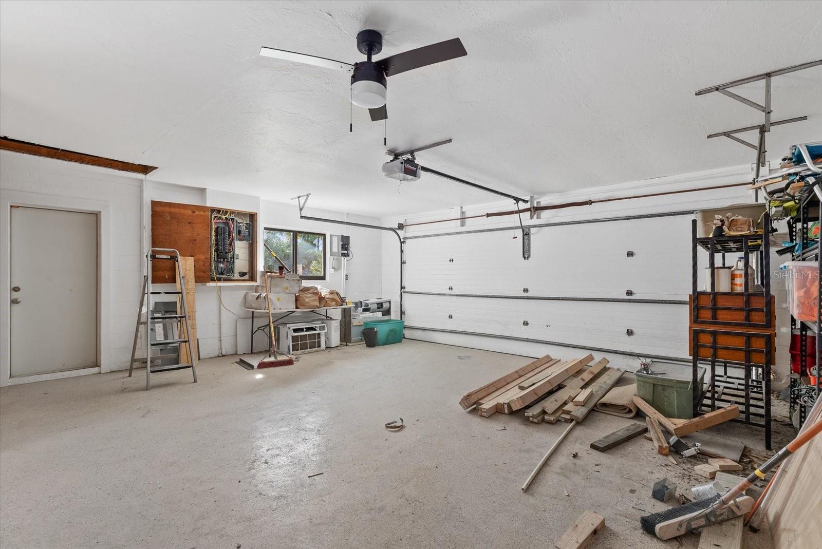 847 FREELING DR — photo 15