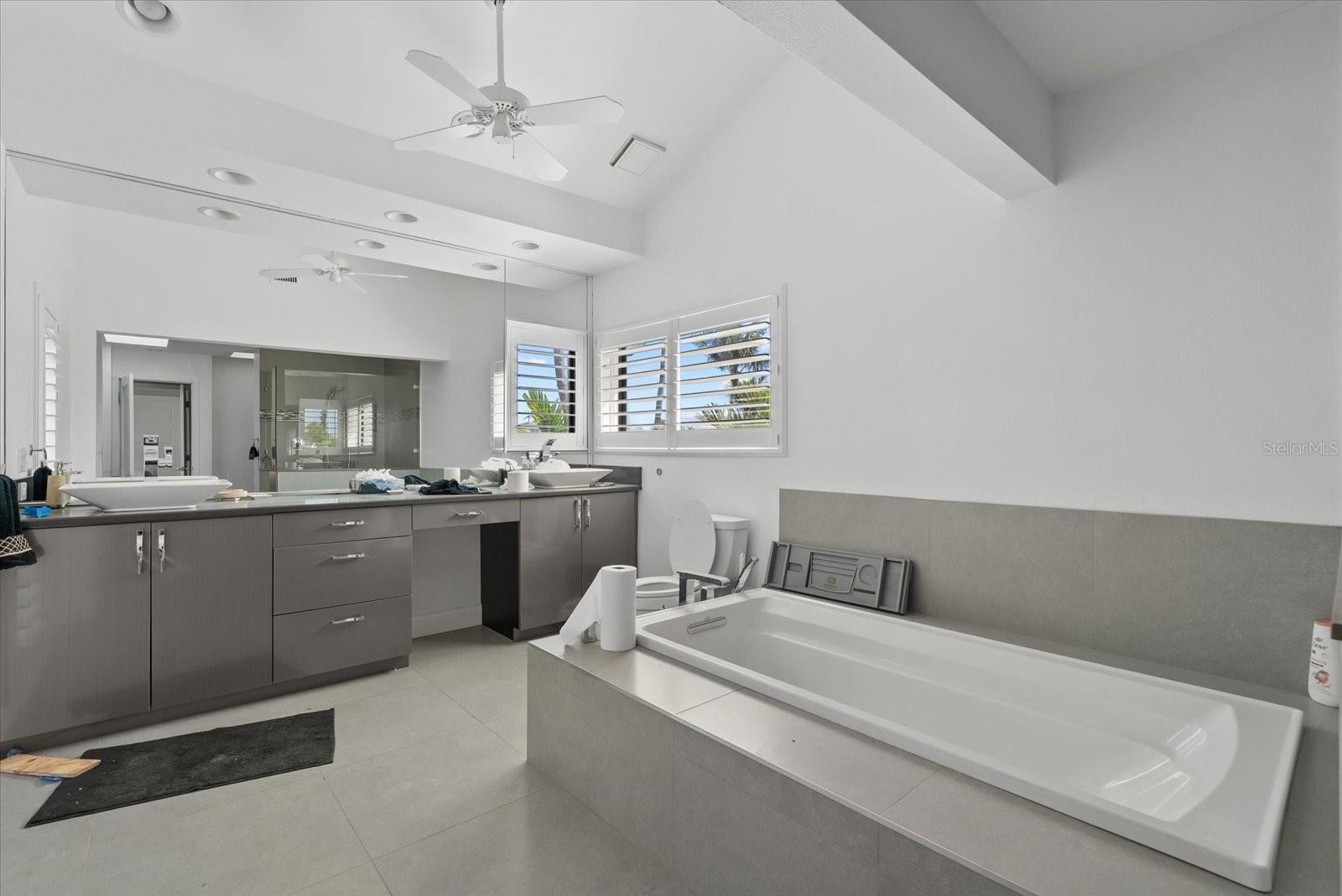 847 FREELING DR — photo 17