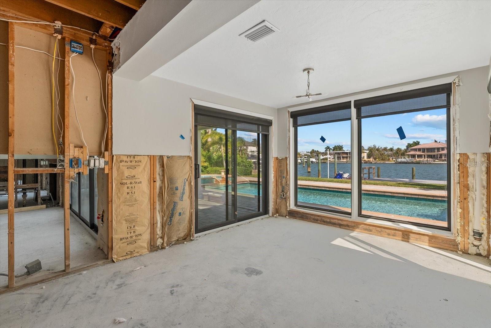 847 FREELING DR — photo 8