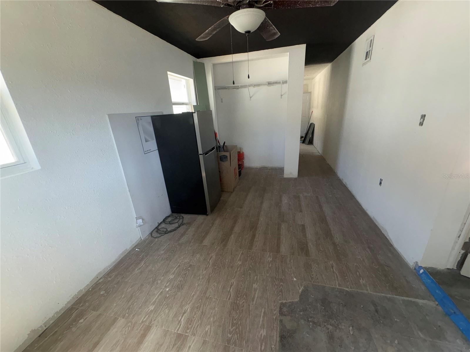 7019 N WILLOW AVE — photo 13