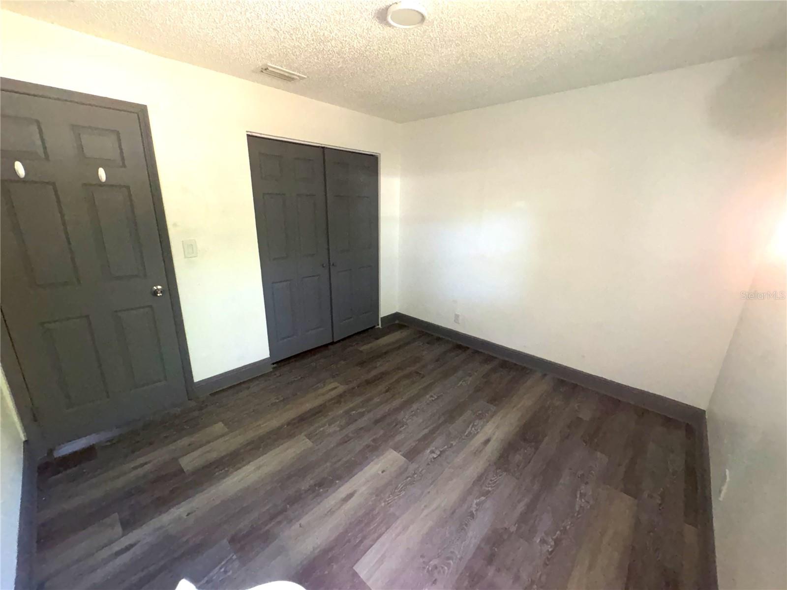 7019 N WILLOW AVE — photo 11