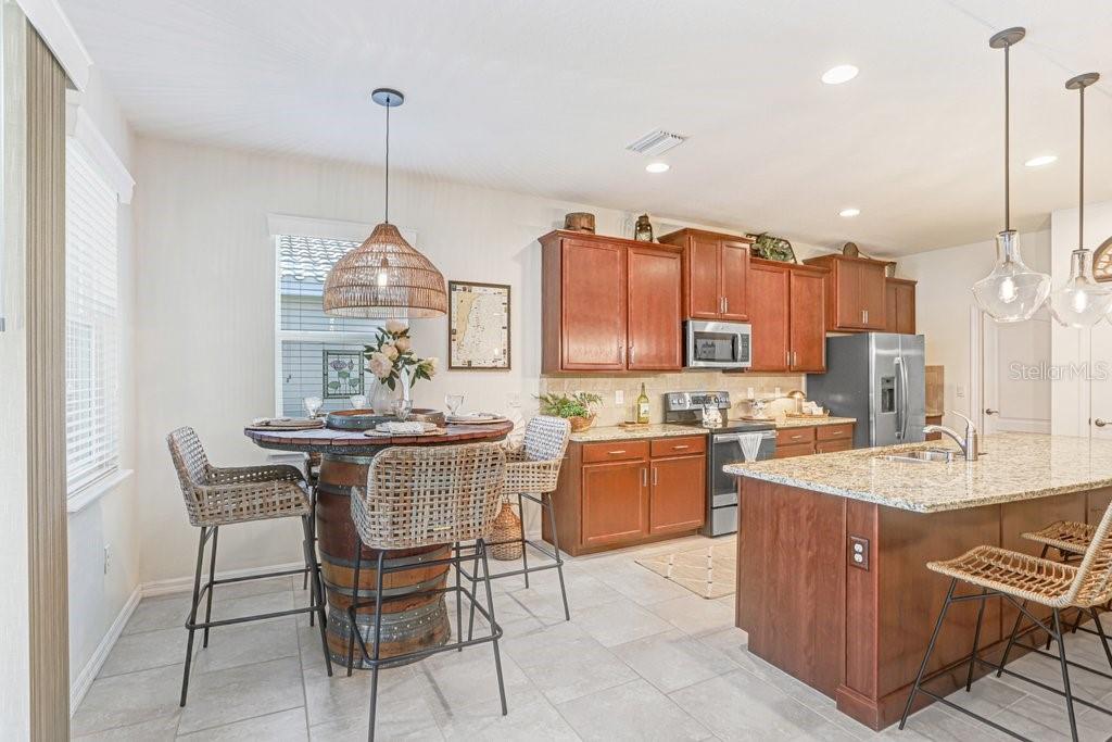 2807 ORIOLE DR — photo 6