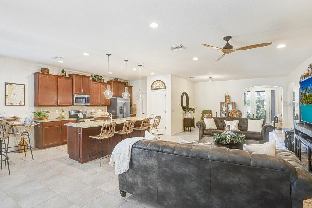 2807 ORIOLE DR — photo 8