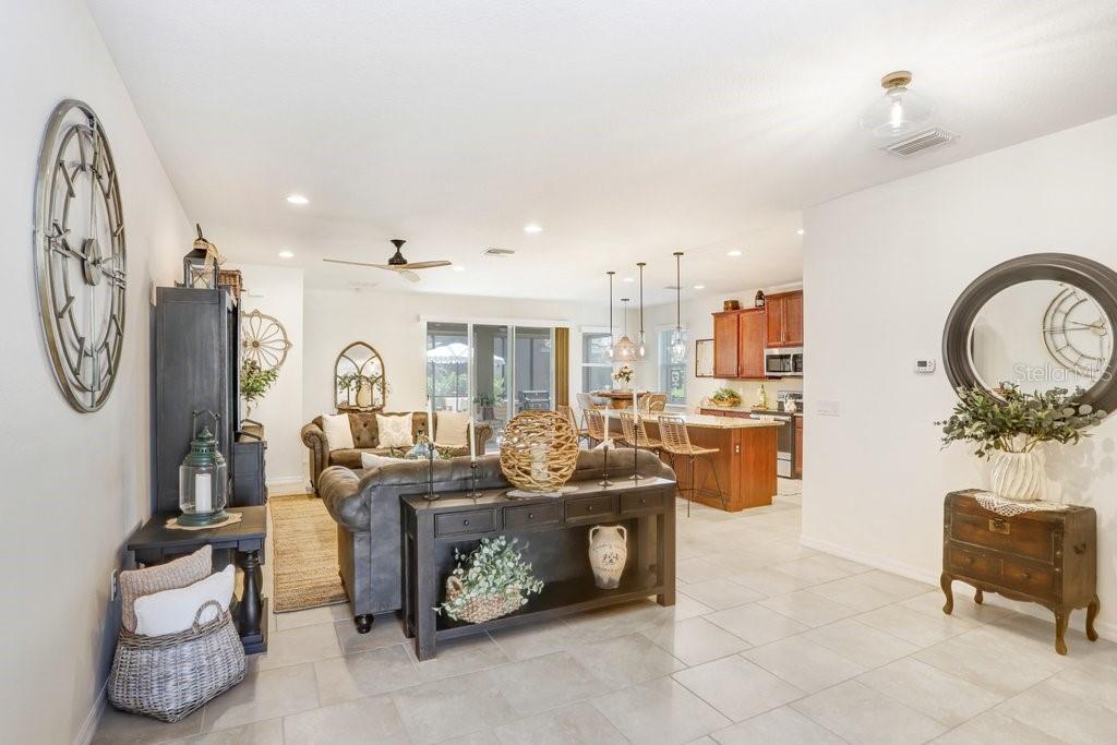 2807 ORIOLE DR — photo 24
