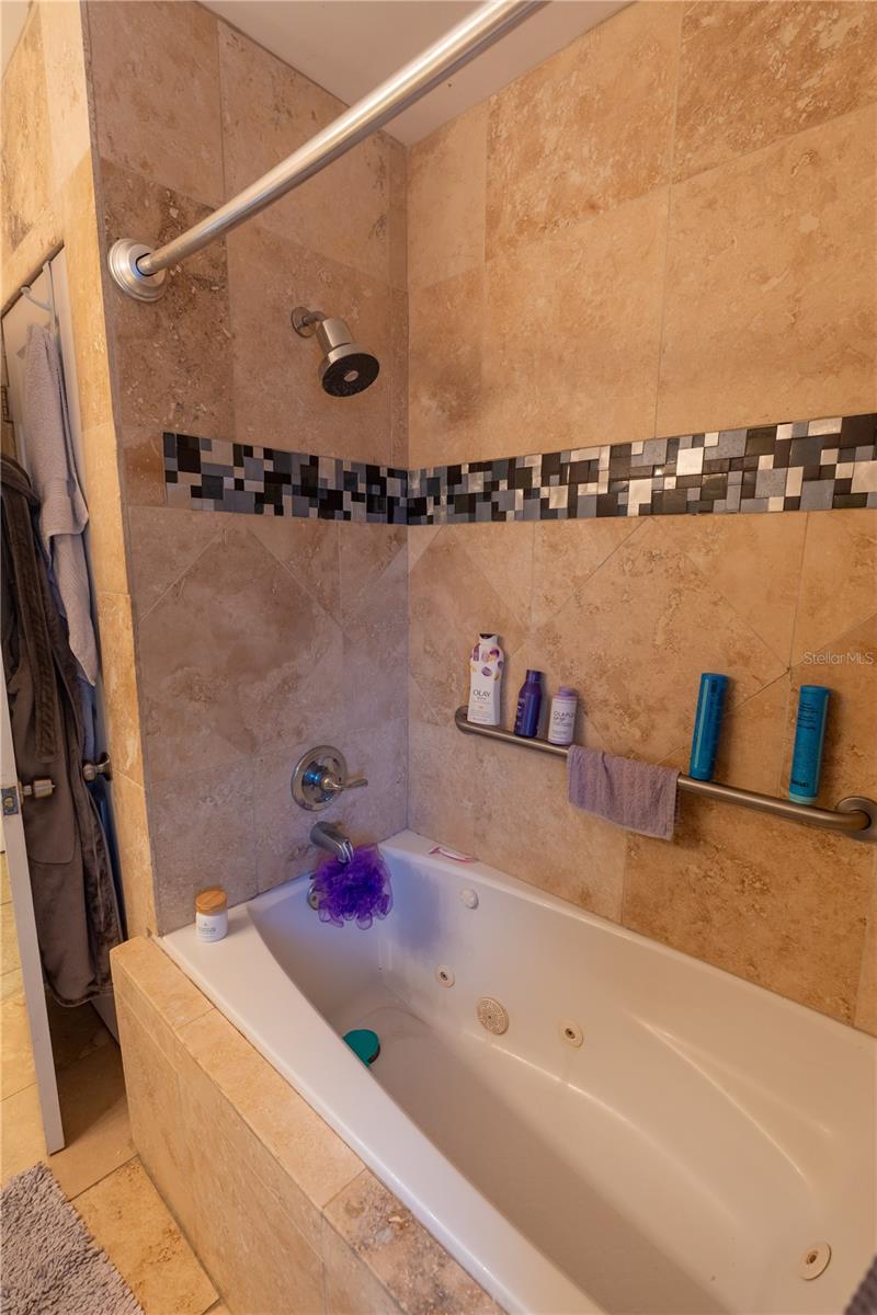 33 SOUTHWIND DR — photo 30