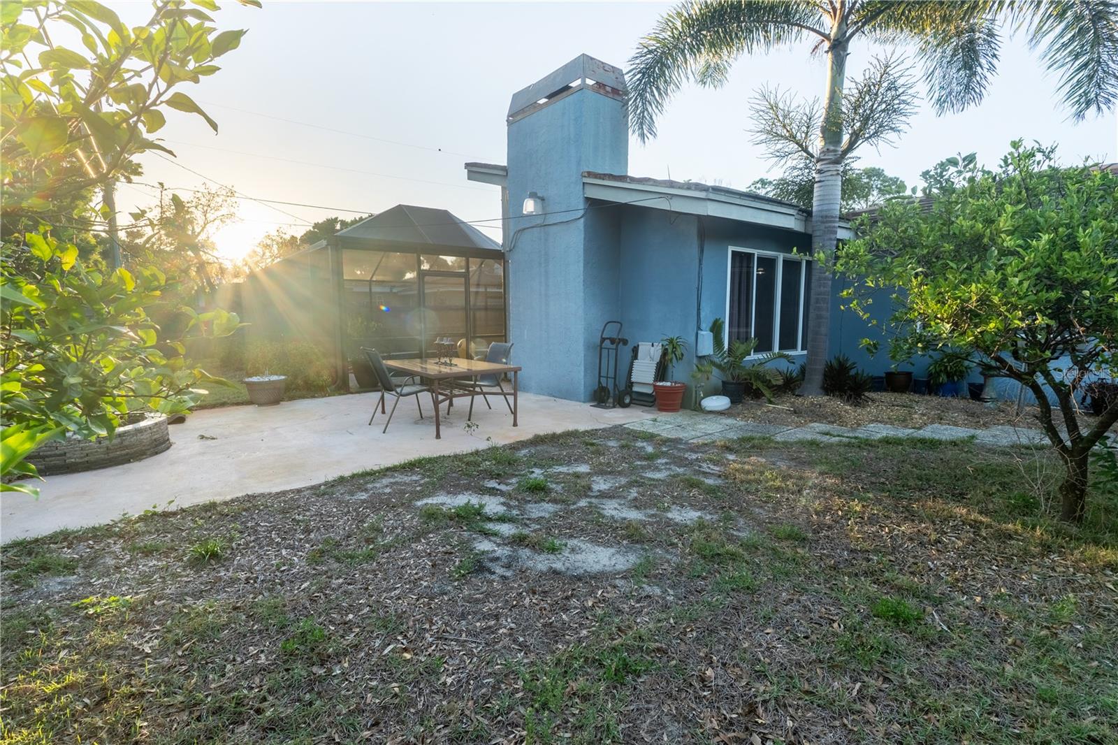 33 SOUTHWIND DR — photo 40