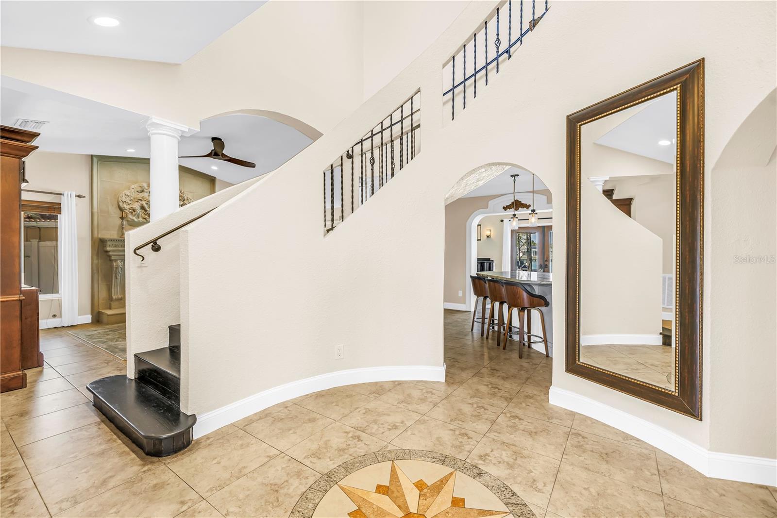 3945 POINSETTIA DR — photo 17