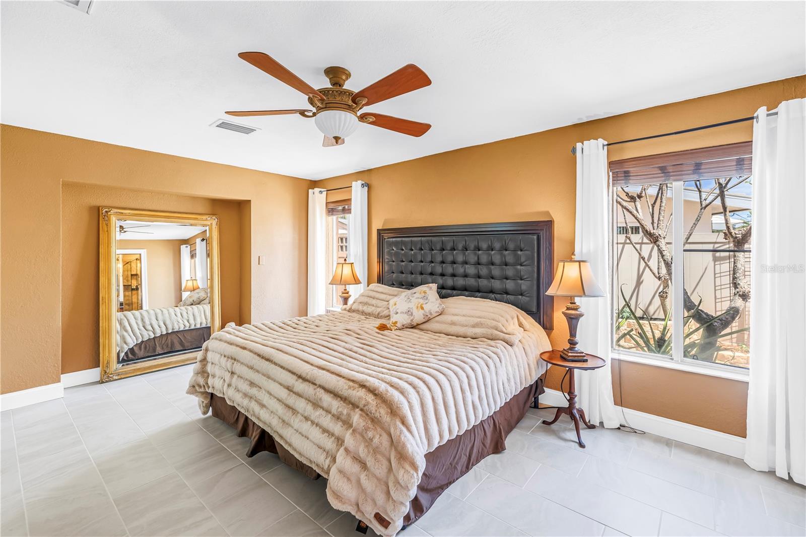 3945 POINSETTIA DR — photo 46
