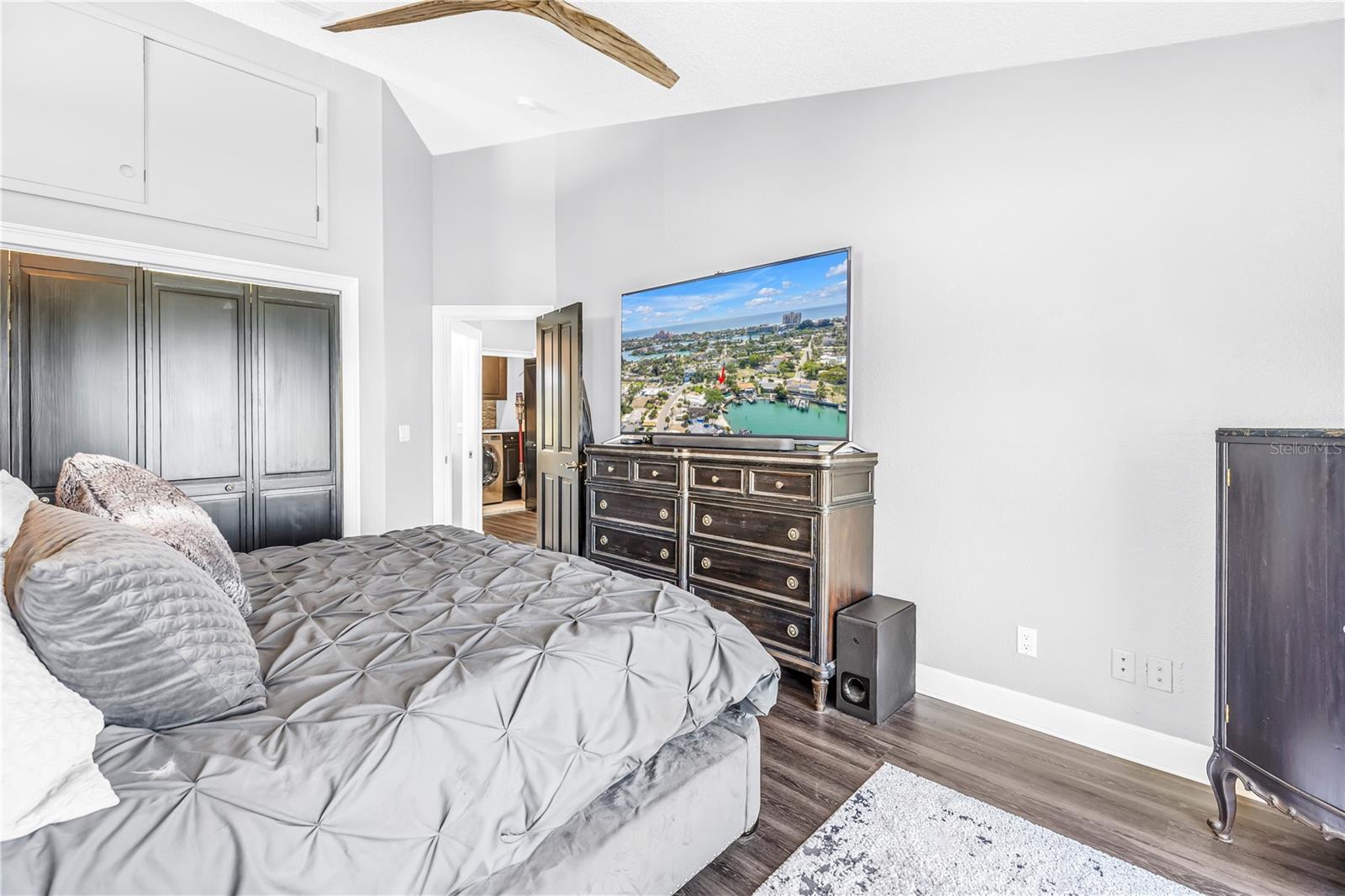 3945 POINSETTIA DR — photo 65