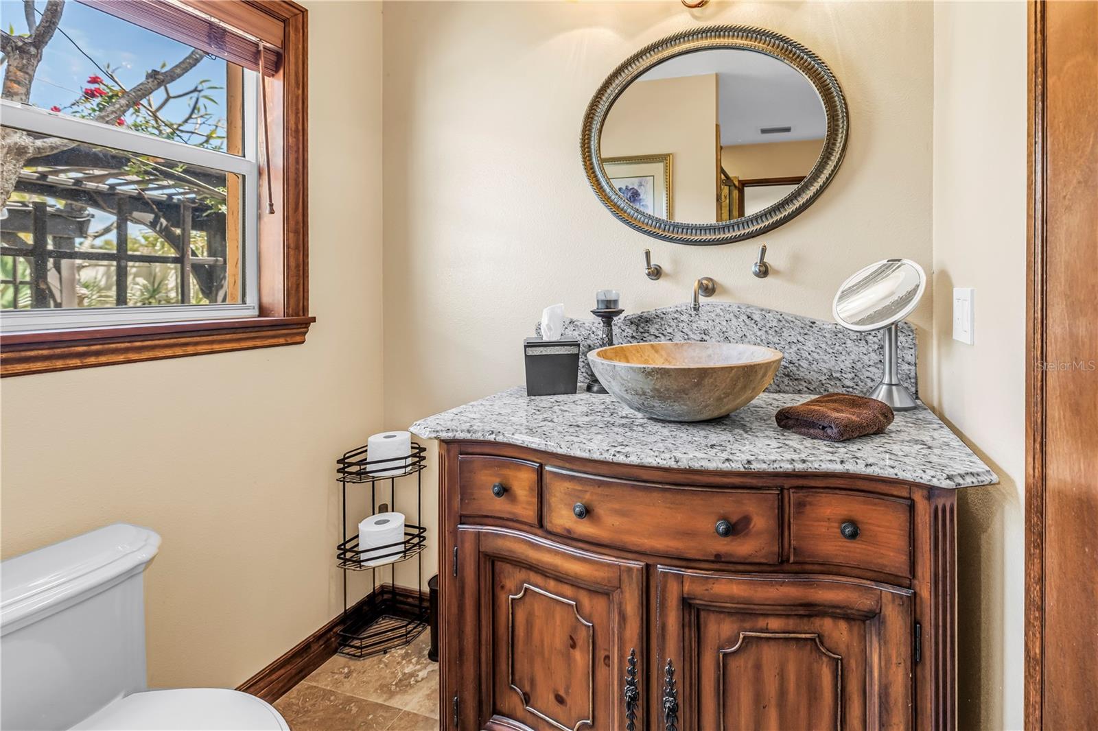 3945 POINSETTIA DR — photo 48