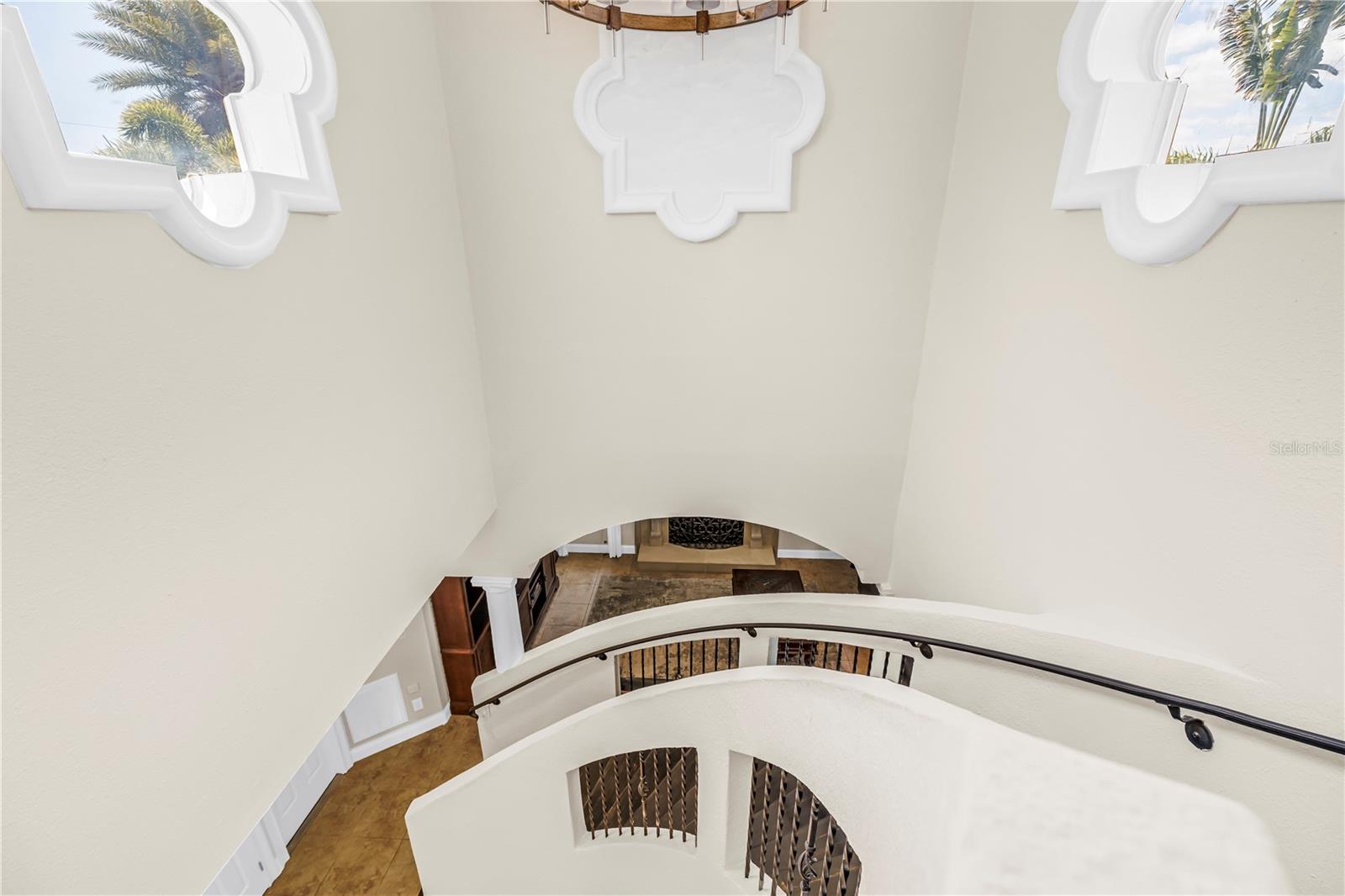 3945 POINSETTIA DR — photo 56