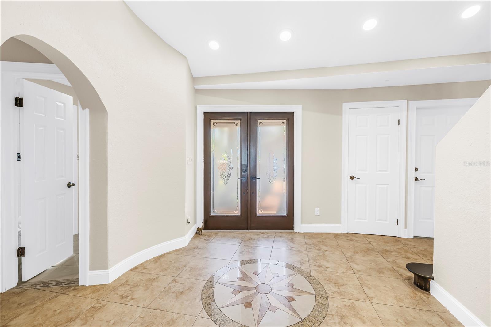 3945 POINSETTIA DR — photo 26