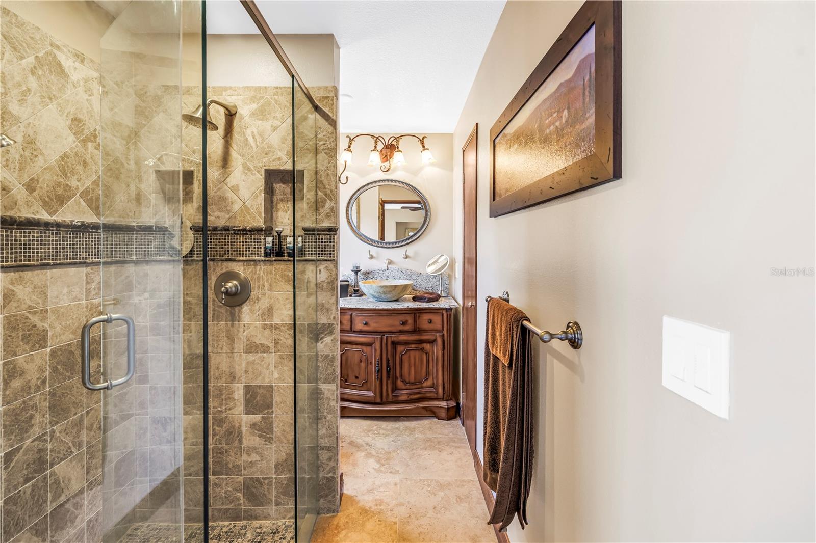 3945 POINSETTIA DR — photo 47