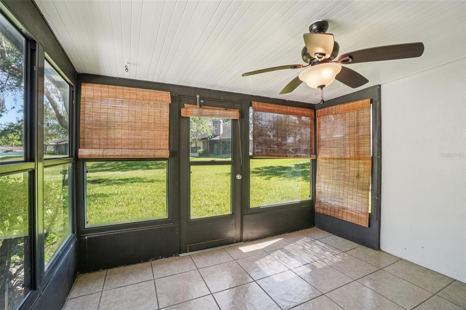 745 OAK PARK PL — photo 33