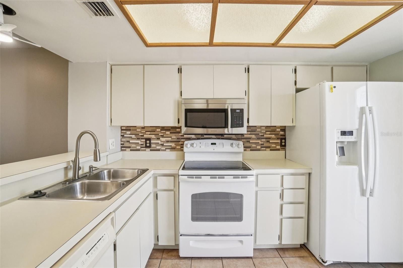 745 OAK PARK PL — photo 15