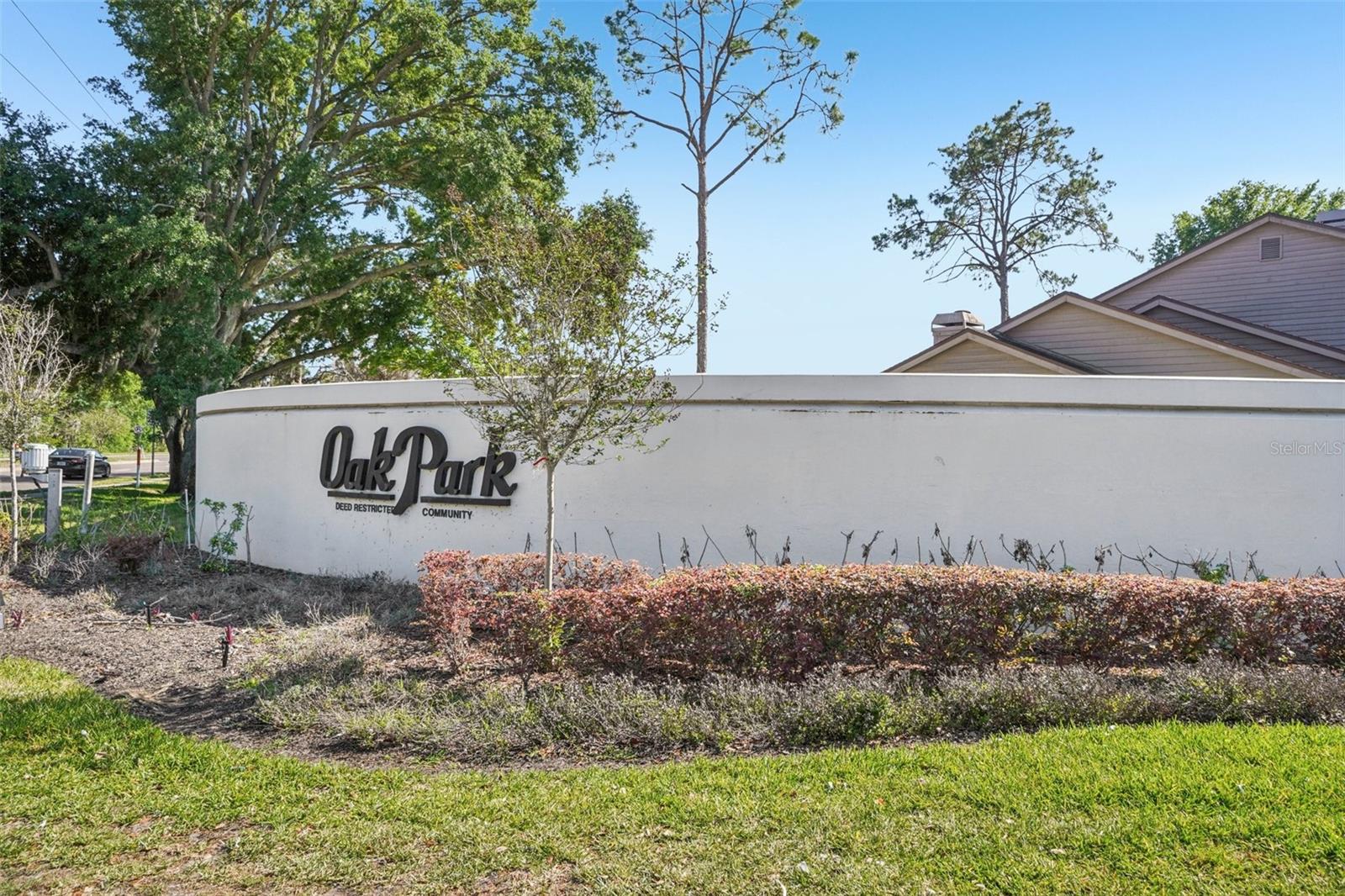 745 OAK PARK PL — photo 40