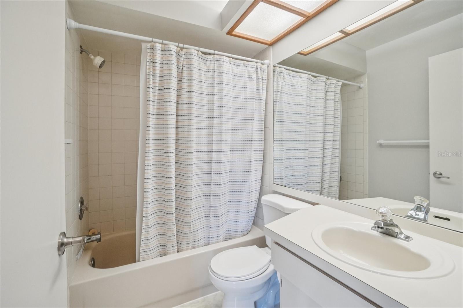 745 OAK PARK PL — photo 30