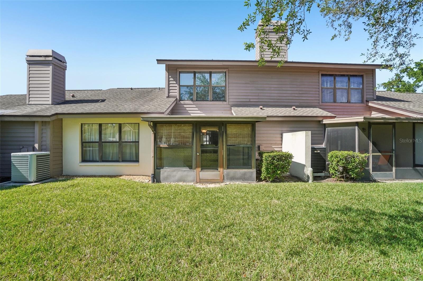745 OAK PARK PL — photo 36