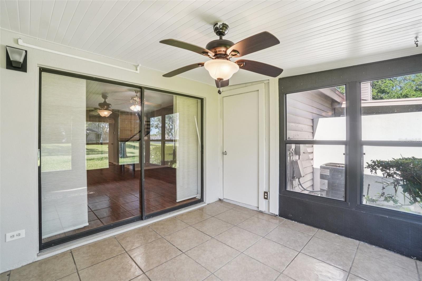745 OAK PARK PL — photo 34