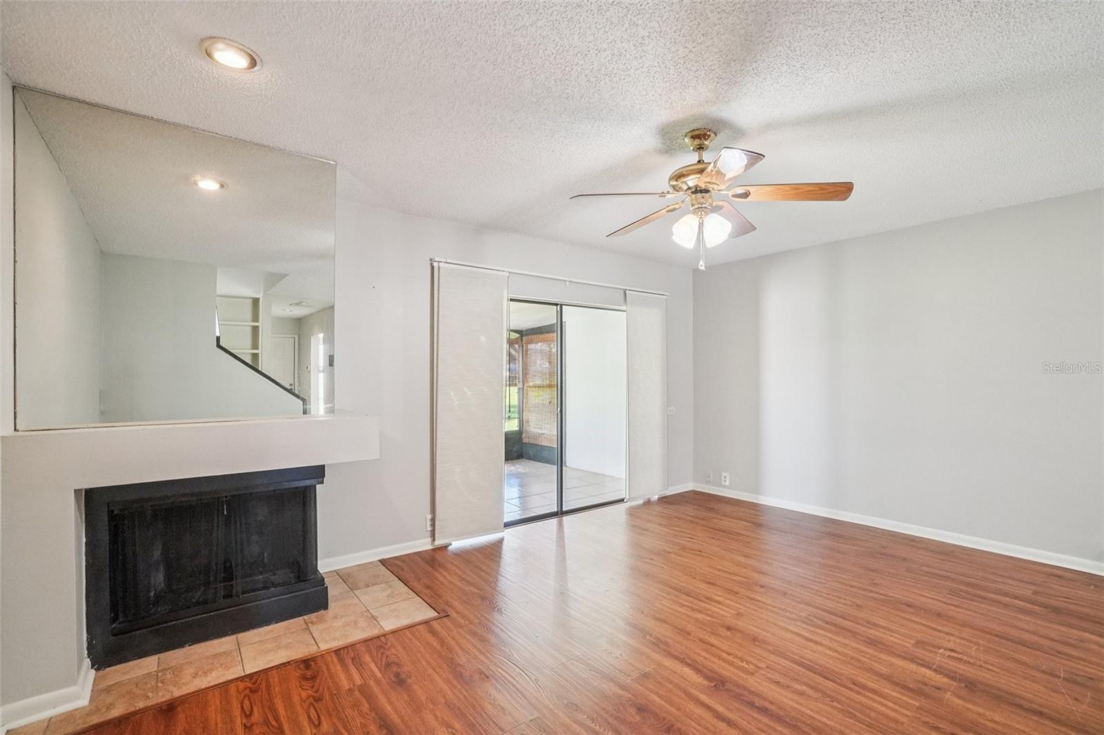 745 OAK PARK PL — photo 10
