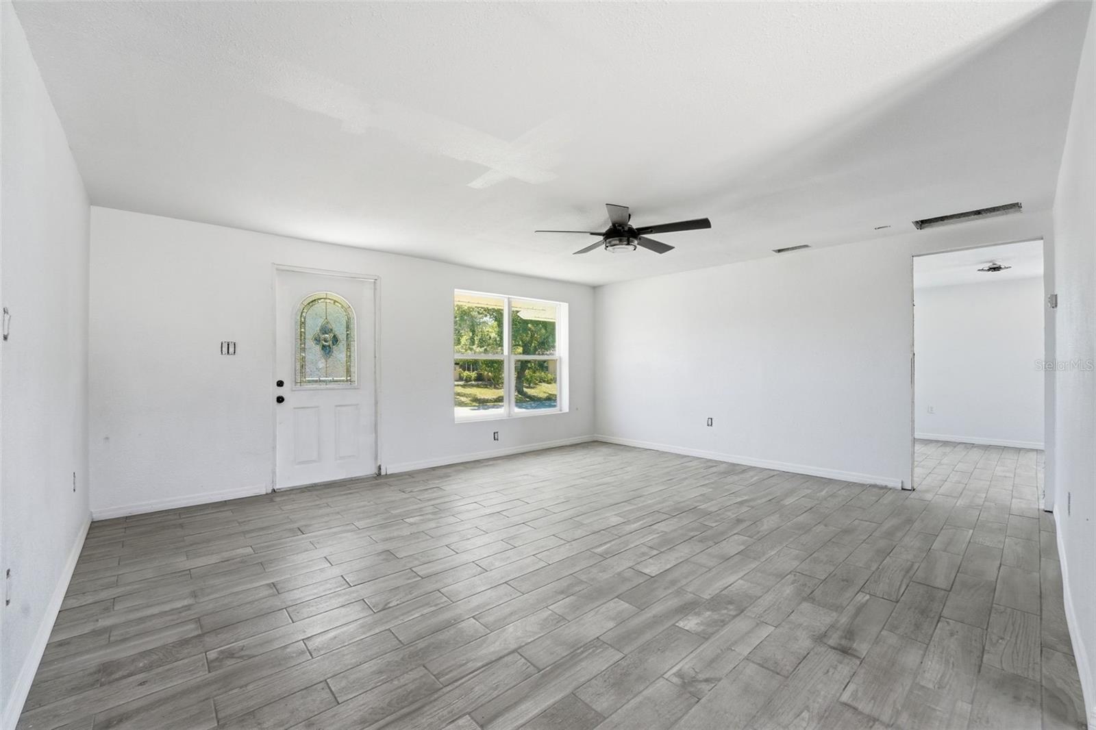 4530 CAZES AVE — photo 4