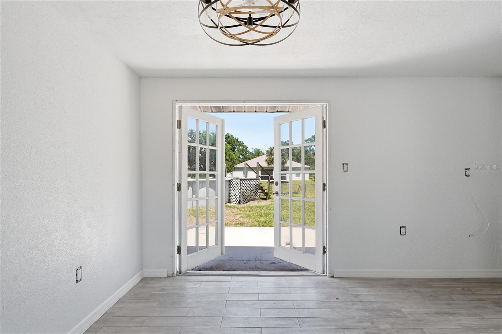 4530 CAZES AVE — photo 18