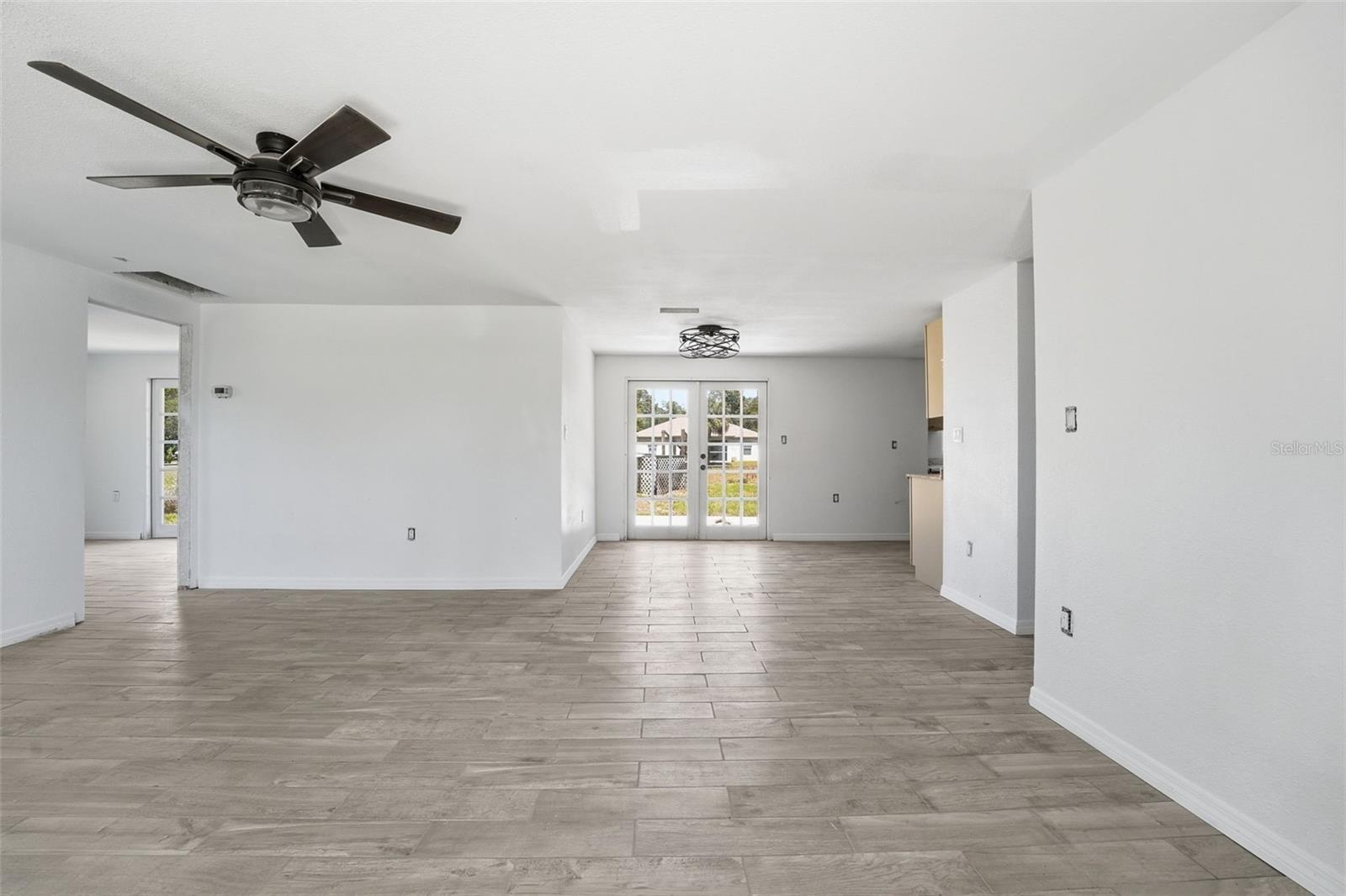 4530 CAZES AVE — photo 3