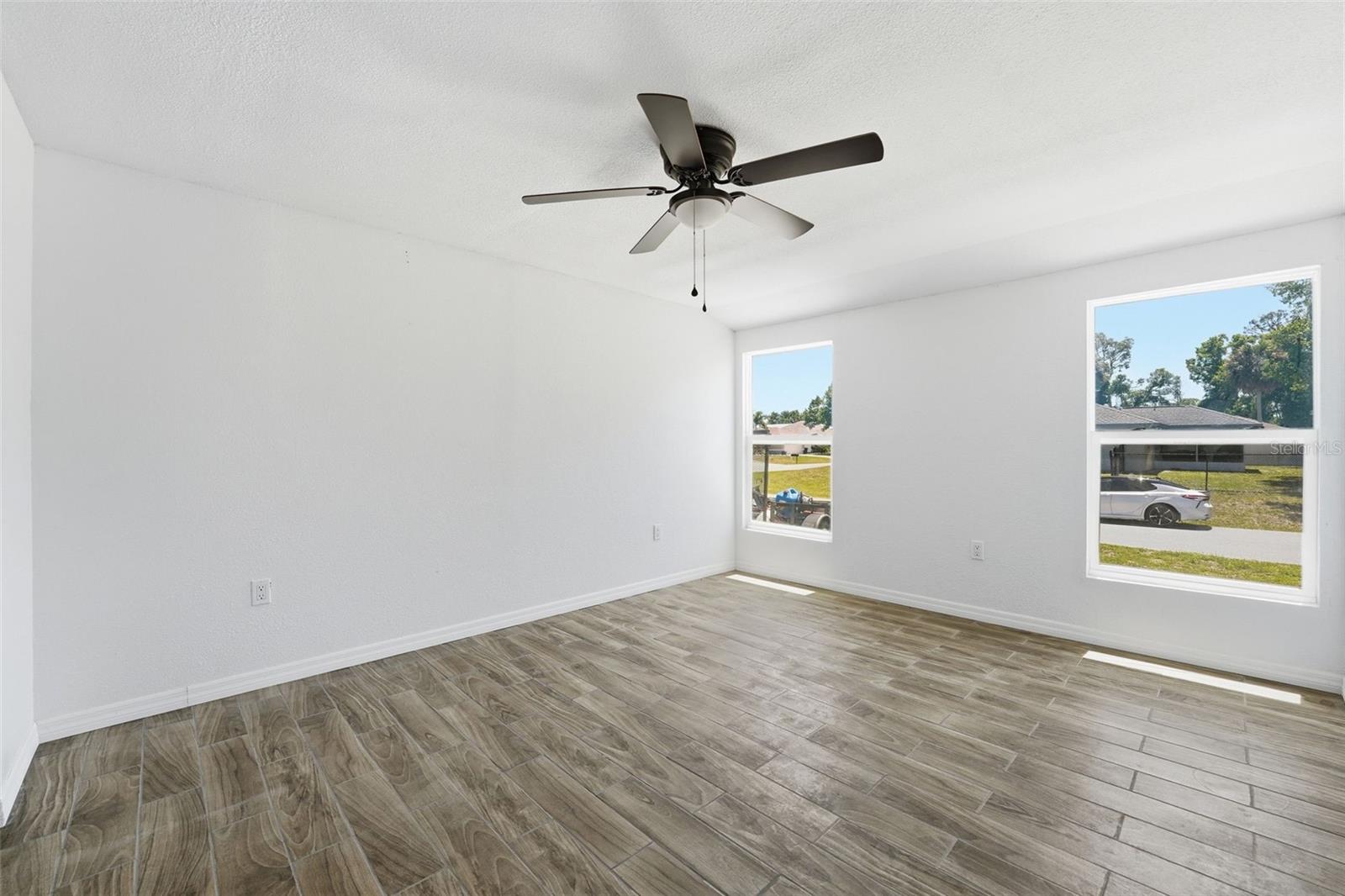 4530 CAZES AVE — photo 10