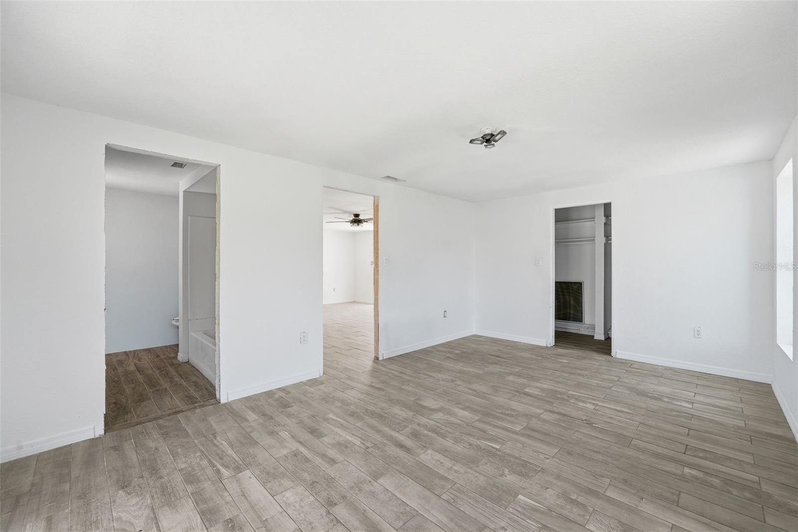 4530 CAZES AVE — photo 15