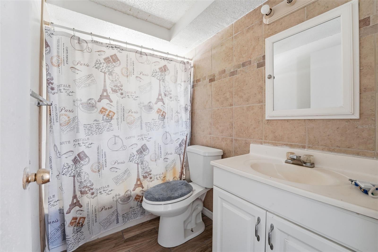 4530 CAZES AVE — photo 12