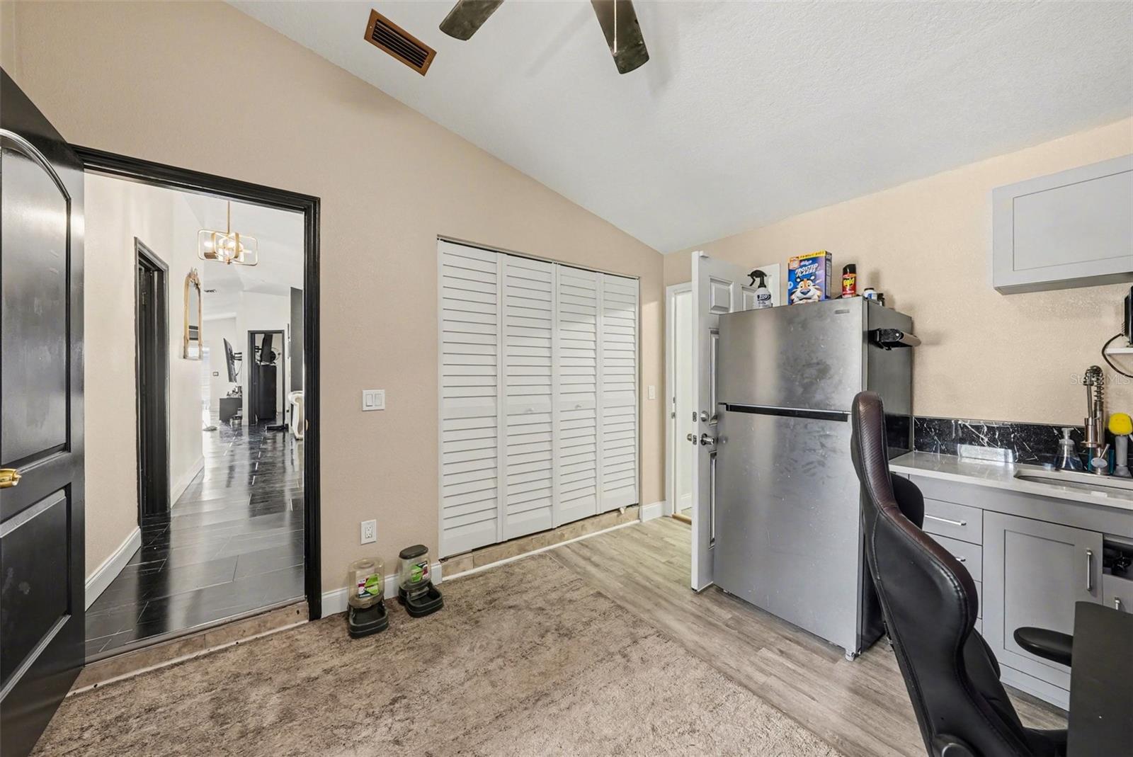 10119 CHIMNEY HILL CT — photo 12