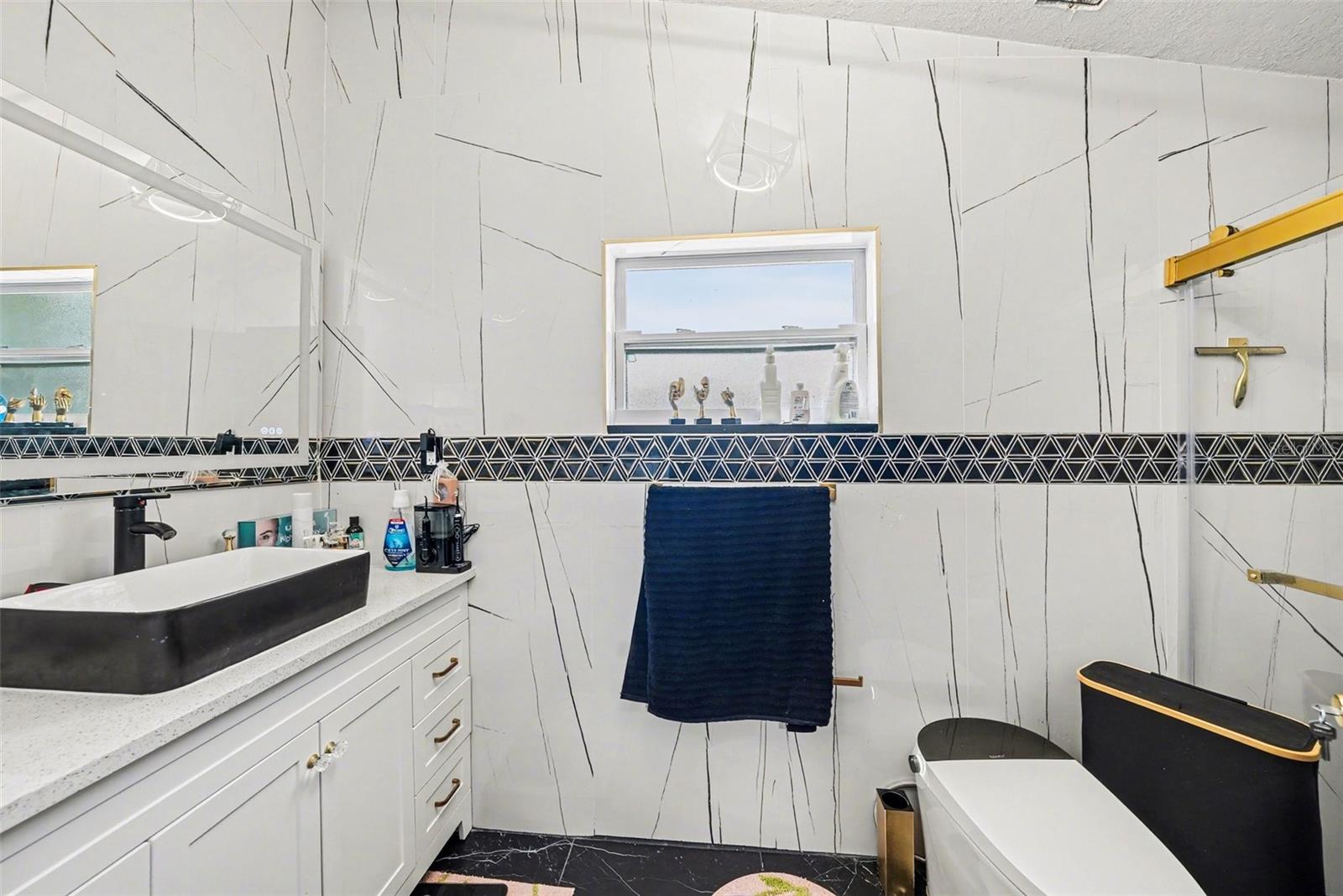 10119 CHIMNEY HILL CT — photo 17